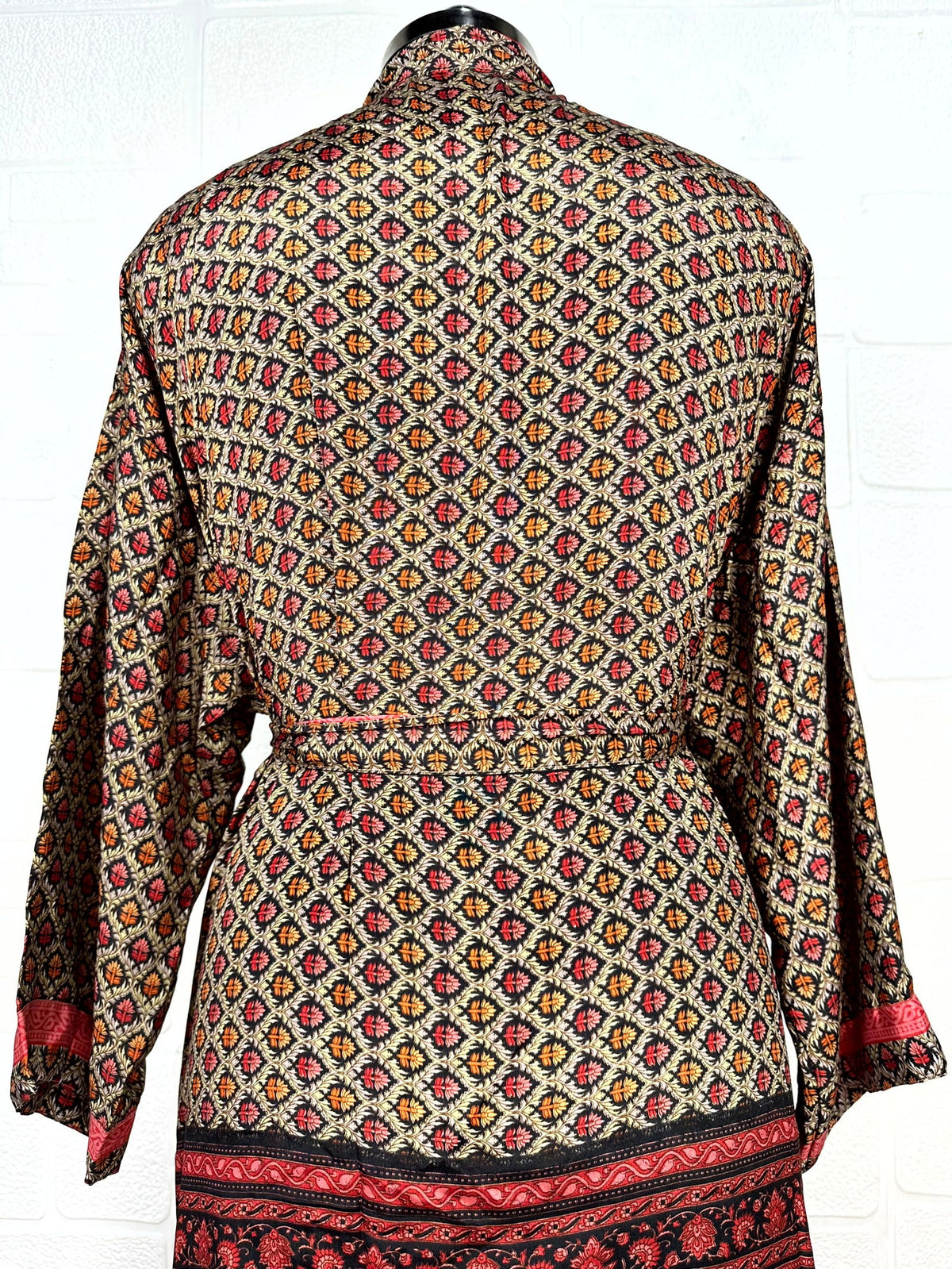 Women's Recycled Silk Kimono Robe in floral