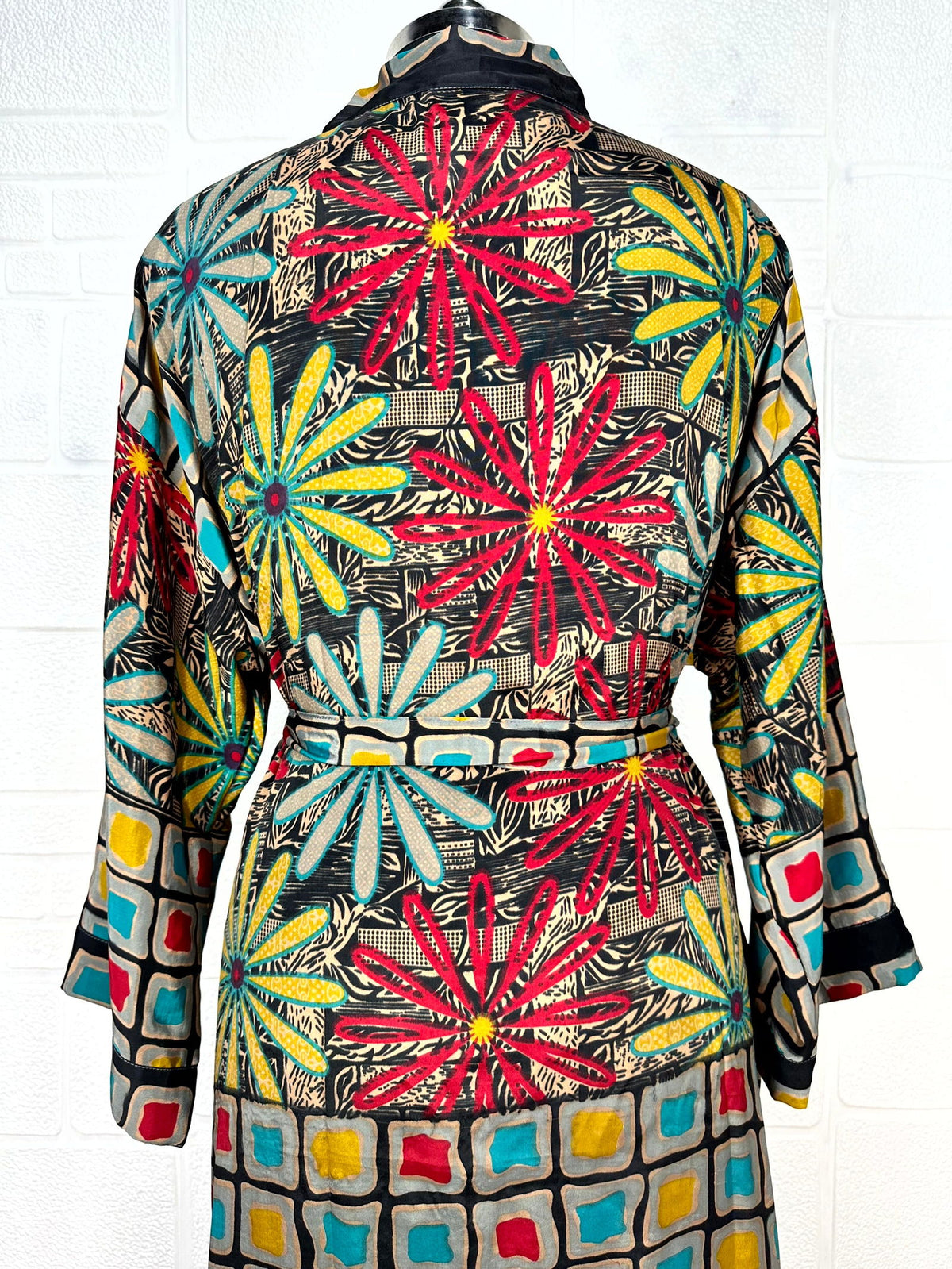 Women's Recycled Silk Kimono Robe in floral