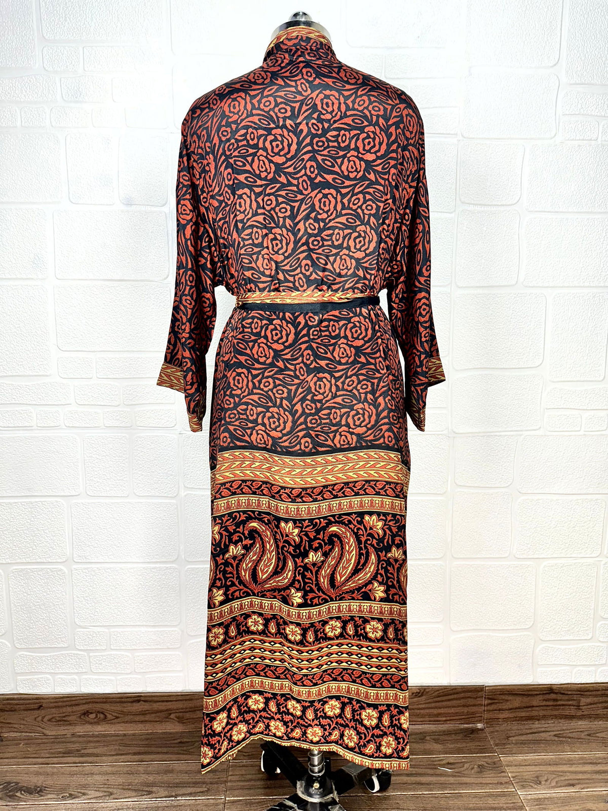 Women's Recycled Silk Kimono Robe in floral