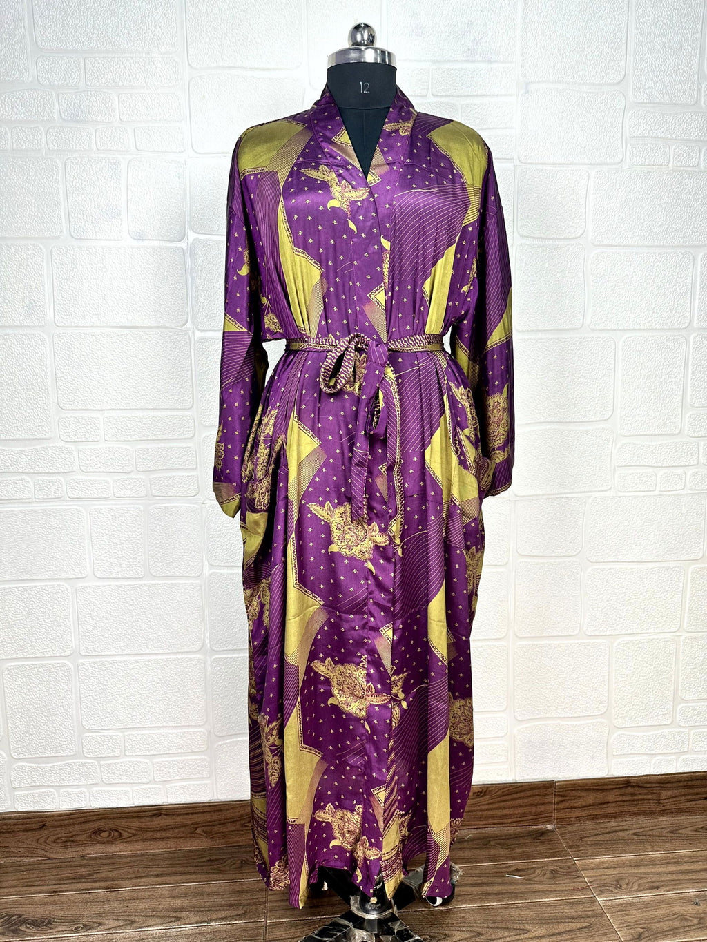 Women's Recycled Silk Kimono Robe in floral