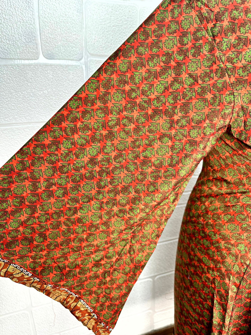 Women's Recycled Silk Kimono Robe in floral