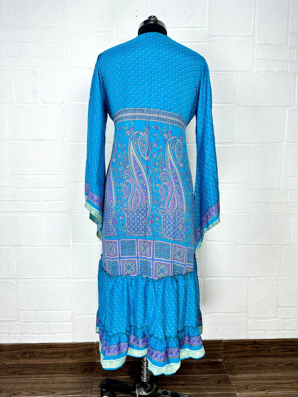 Women's Recycled Silk Kimono Robe in blue floral