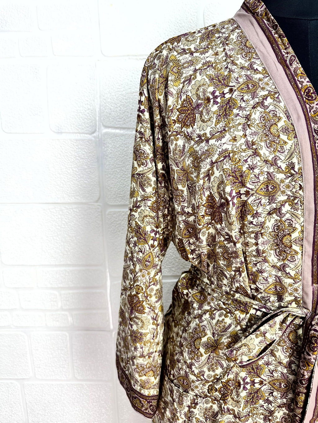 Women's Recycled Silk Kimono Robe in white brown floral