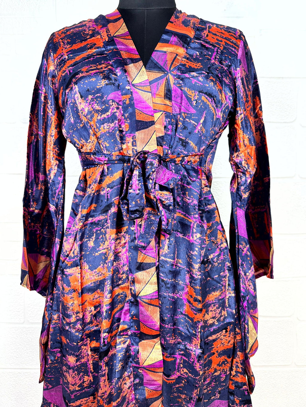 Women's Recycled Silk Kimono Robe in geometric