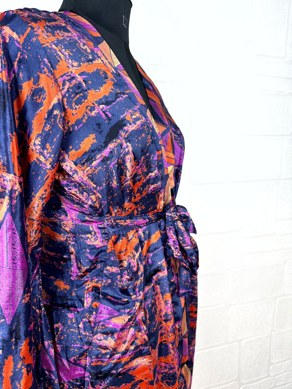 Women's Recycled Silk Kimono Robe in geometric