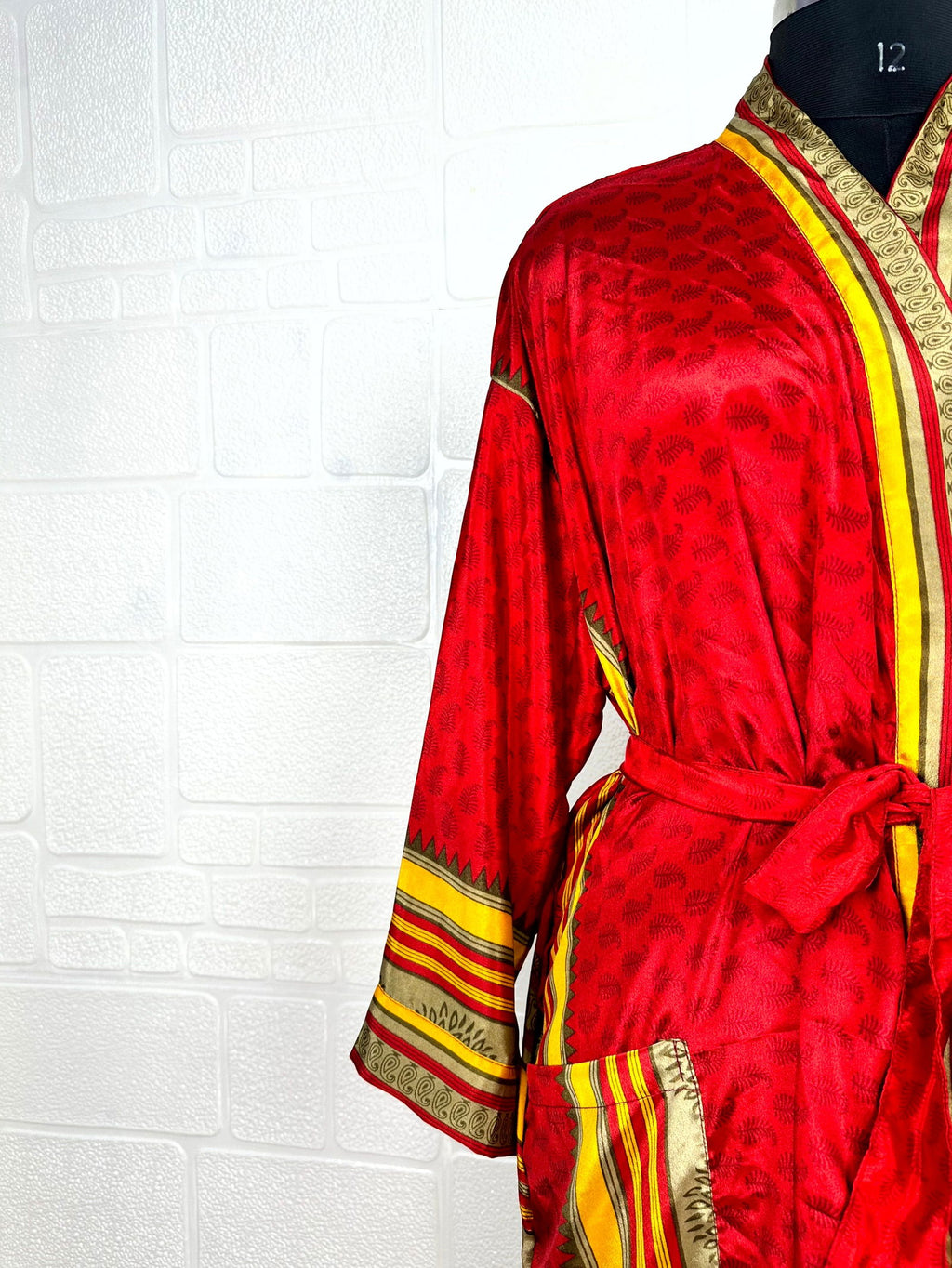 Women's Recycled Silk Kimono Robe in leaf