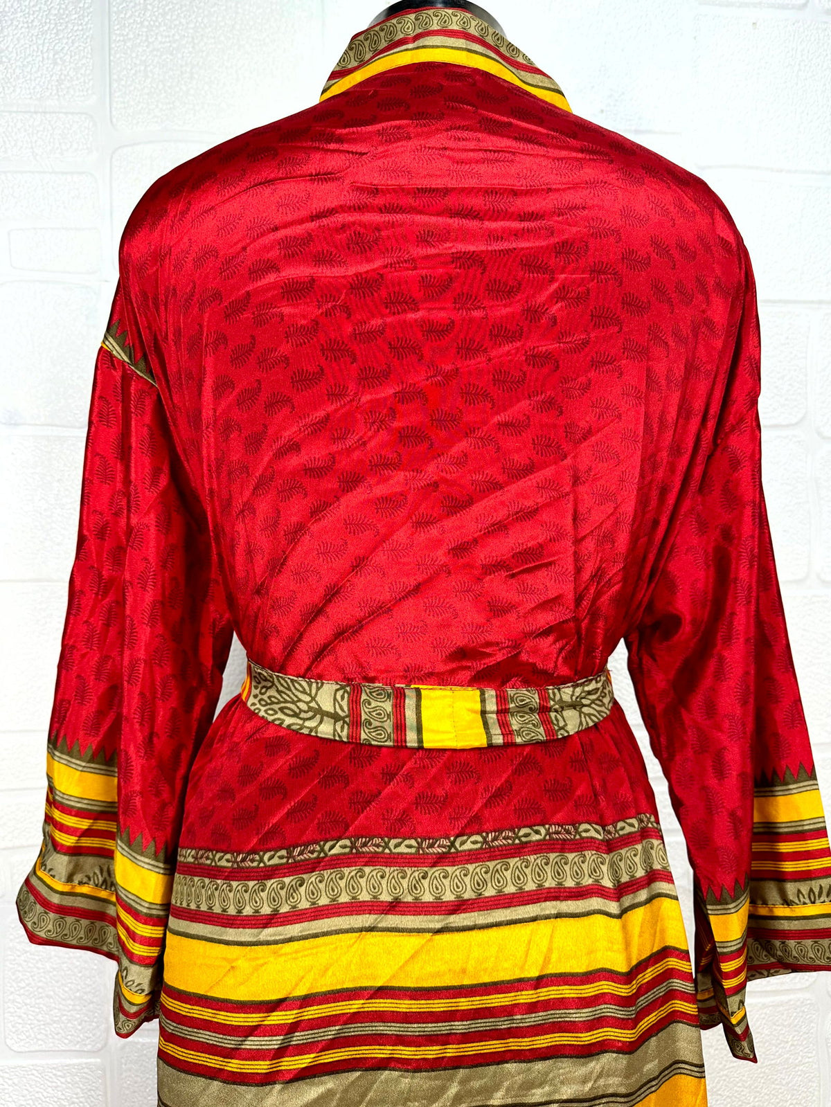 Women's Recycled Silk Kimono Robe in leaf
