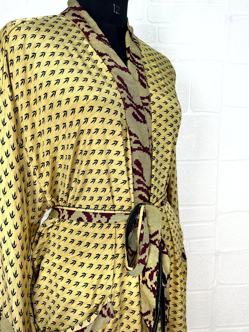 Women's Recycled Silk Kimono Robe in leaf