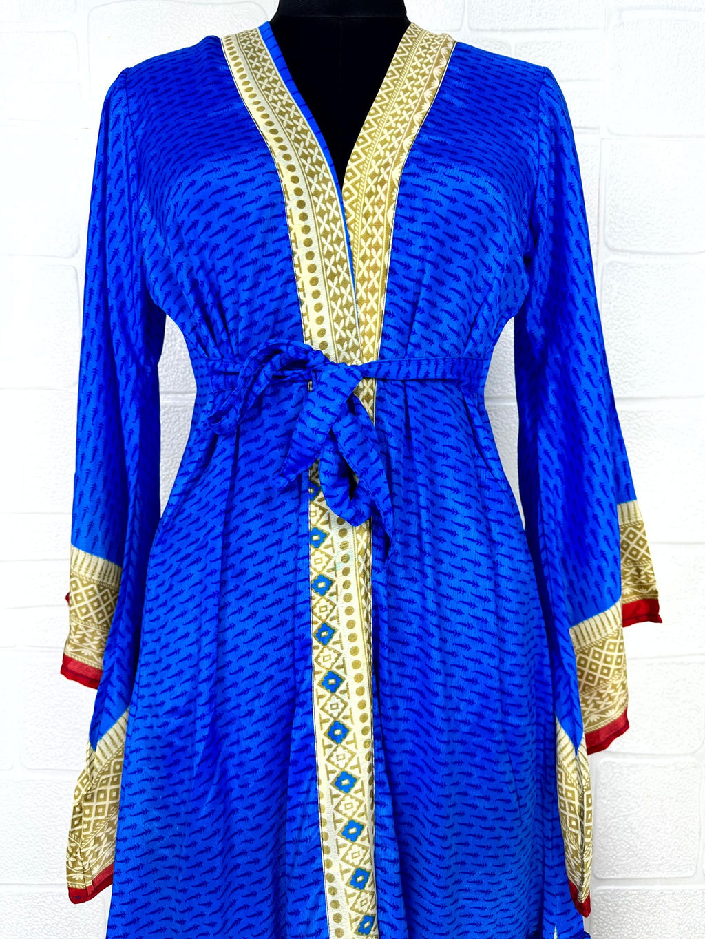 Women's Recycled Silk Kimono Robe in blue leaf