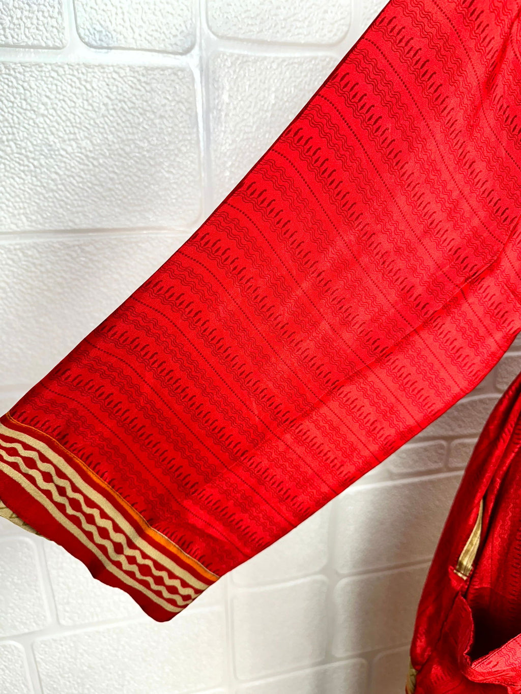 Women's Recycled Silk Kimono Robe in motif