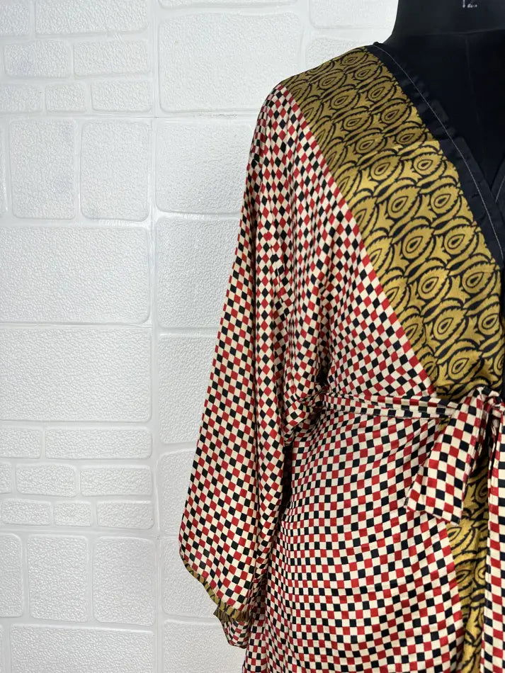 Women's Recycled Silk Short Kimono Robe