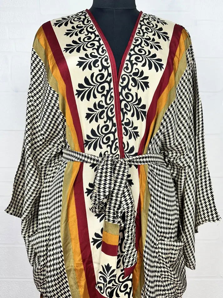 Women's Recycled Silk Short Kimono Robe