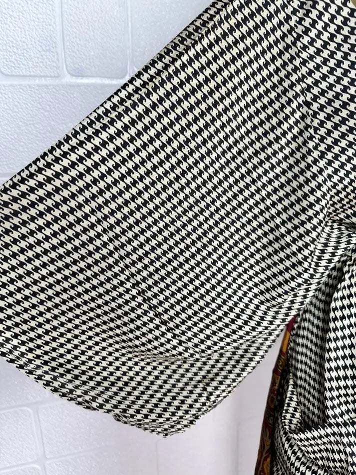 Women's Recycled Silk Short Kimono Robe