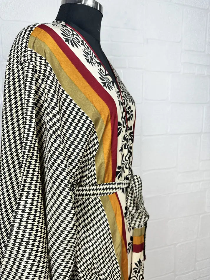 Women's Recycled Silk Short Kimono Robe