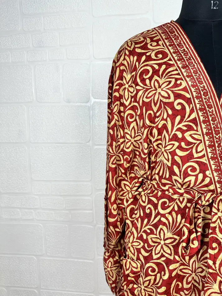 Women's Recycled Silk Short Kimono Robe
