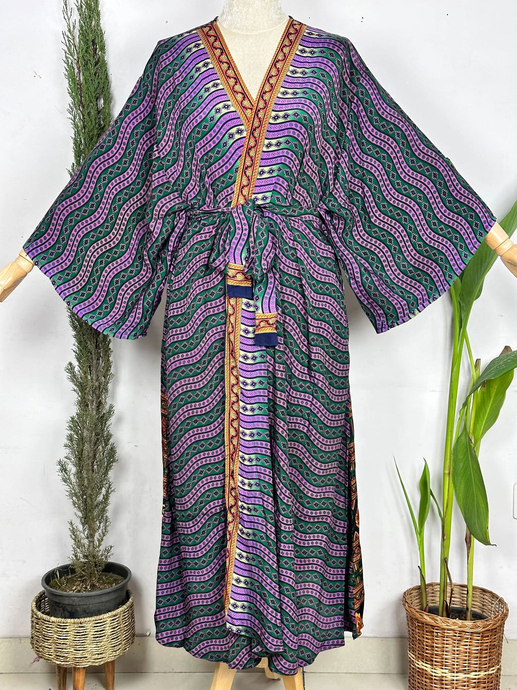 Women's Recycled Silk Long Kimono Robe in pink geometric