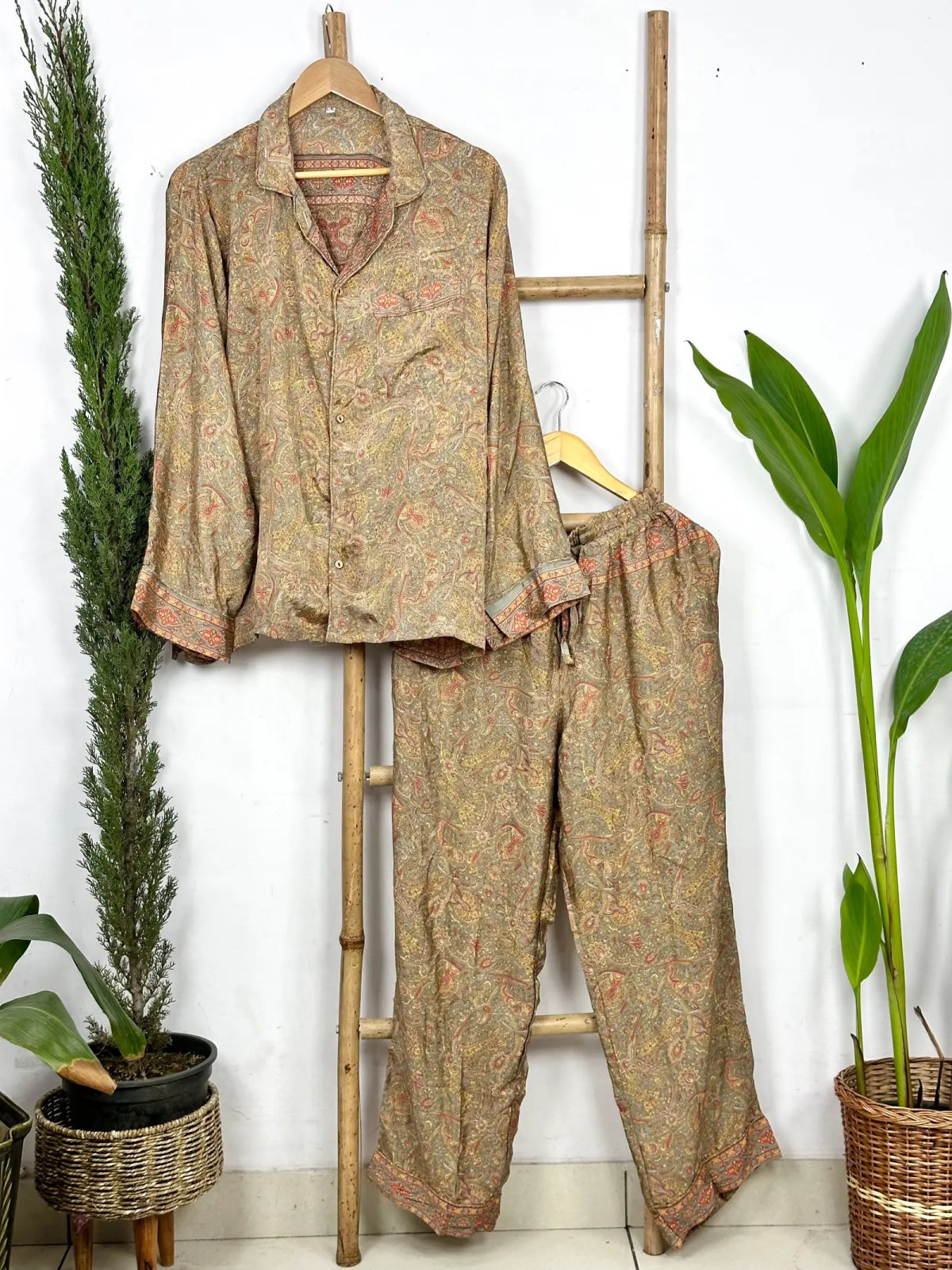 Recycle Silk Long Pajama Set, Lightweight and Breathable PJ Nightwear, Sustainable Women Girly Pajama Sleepwear Set, Silk Top and Bottom Gift for Her | L/XL Size - The Eastern Loom