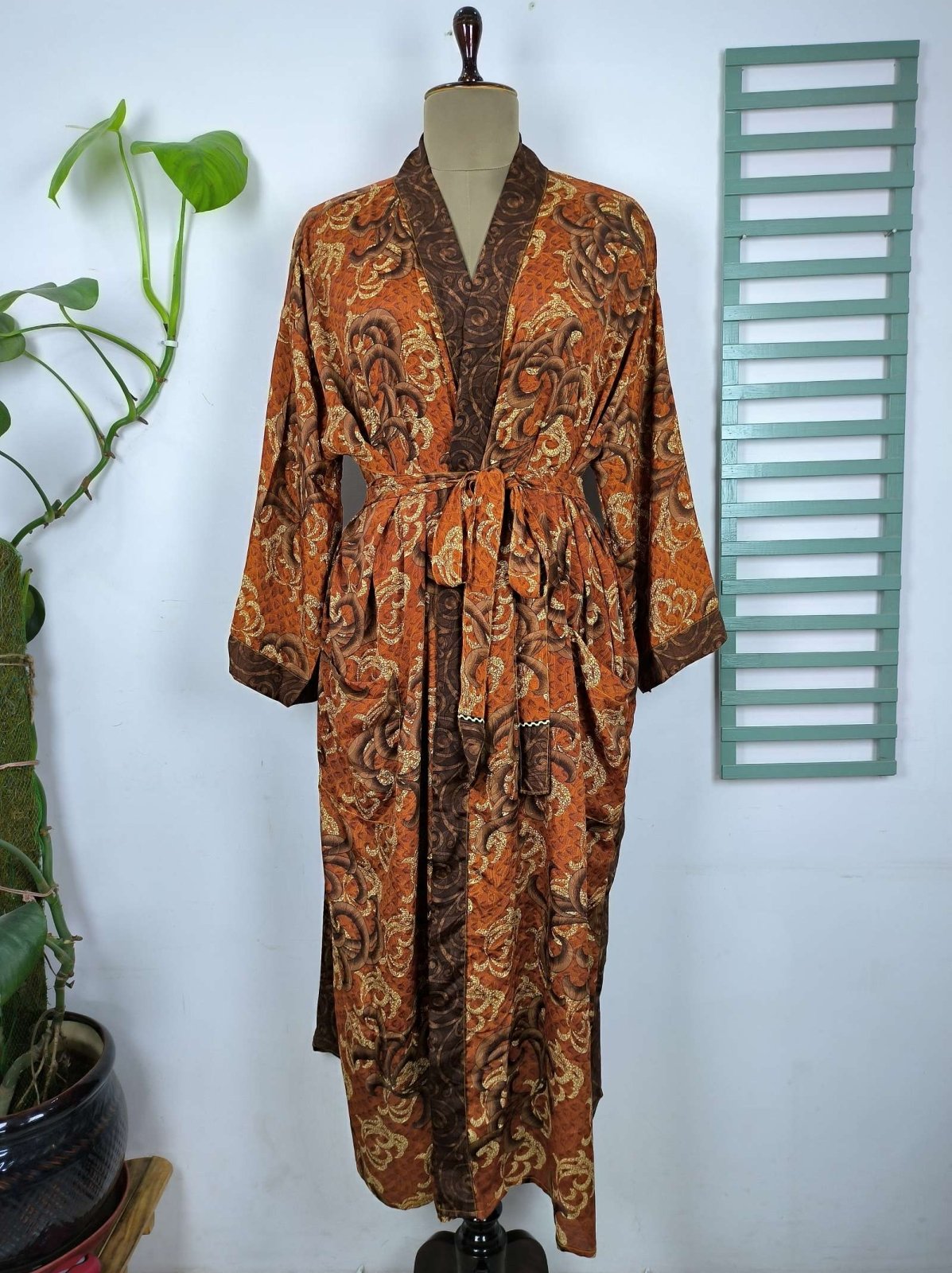 Upcycle Boho Chic Coverup Recycle Silk Sari Kimono Gorgeous Wardrobe Vintage Elegance House Robe | Duster Cardigan | Beige Orange Motifs - The Eastern Loom