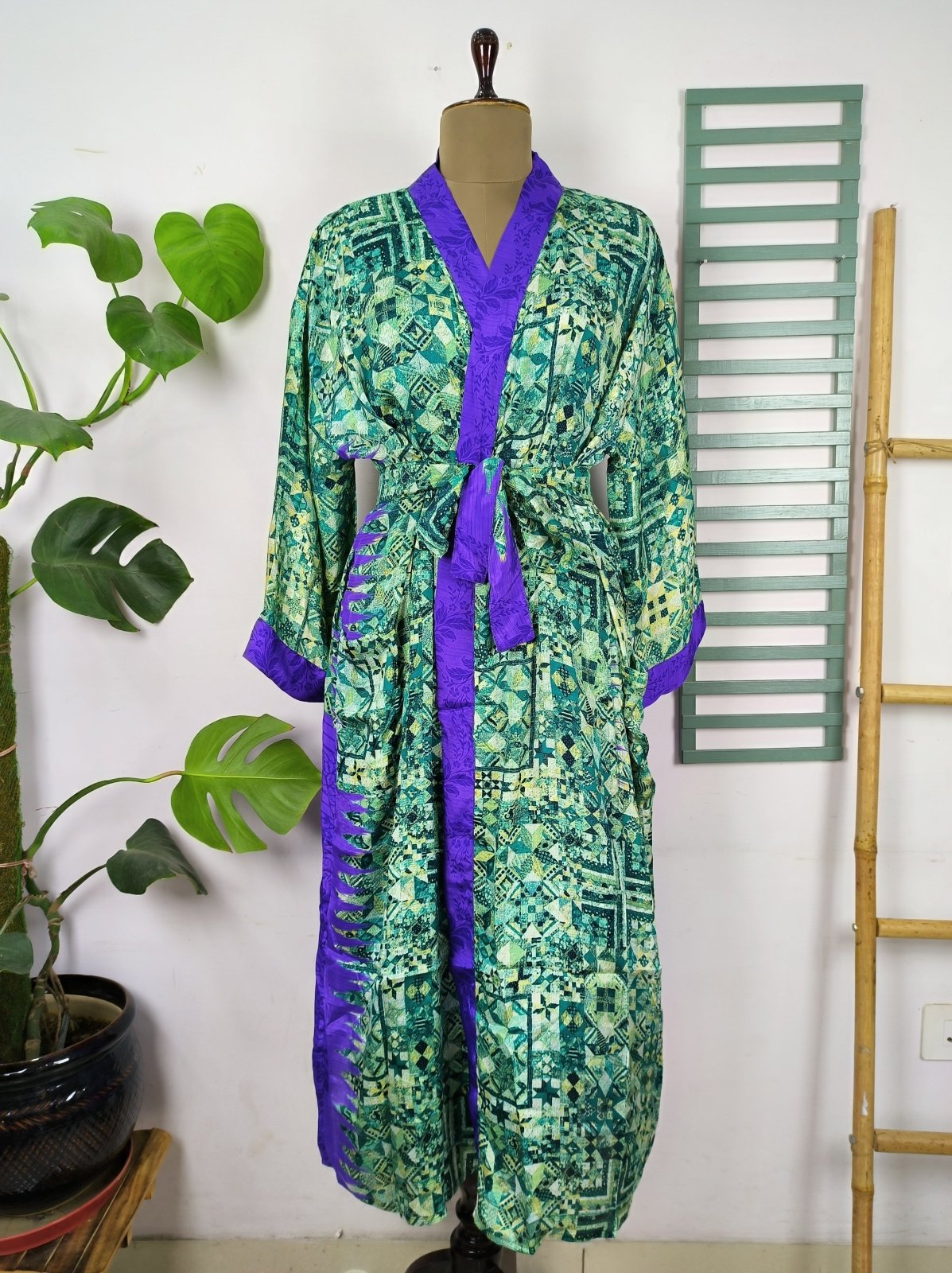 Upcycle Sustainable Boho Chic Coverup Recycle Silk Sari Kimono Gorgeous Wardrobe Vintage Elegance House Robe | Duster Cardigan | Green Geometrical Print - The Eastern Loom